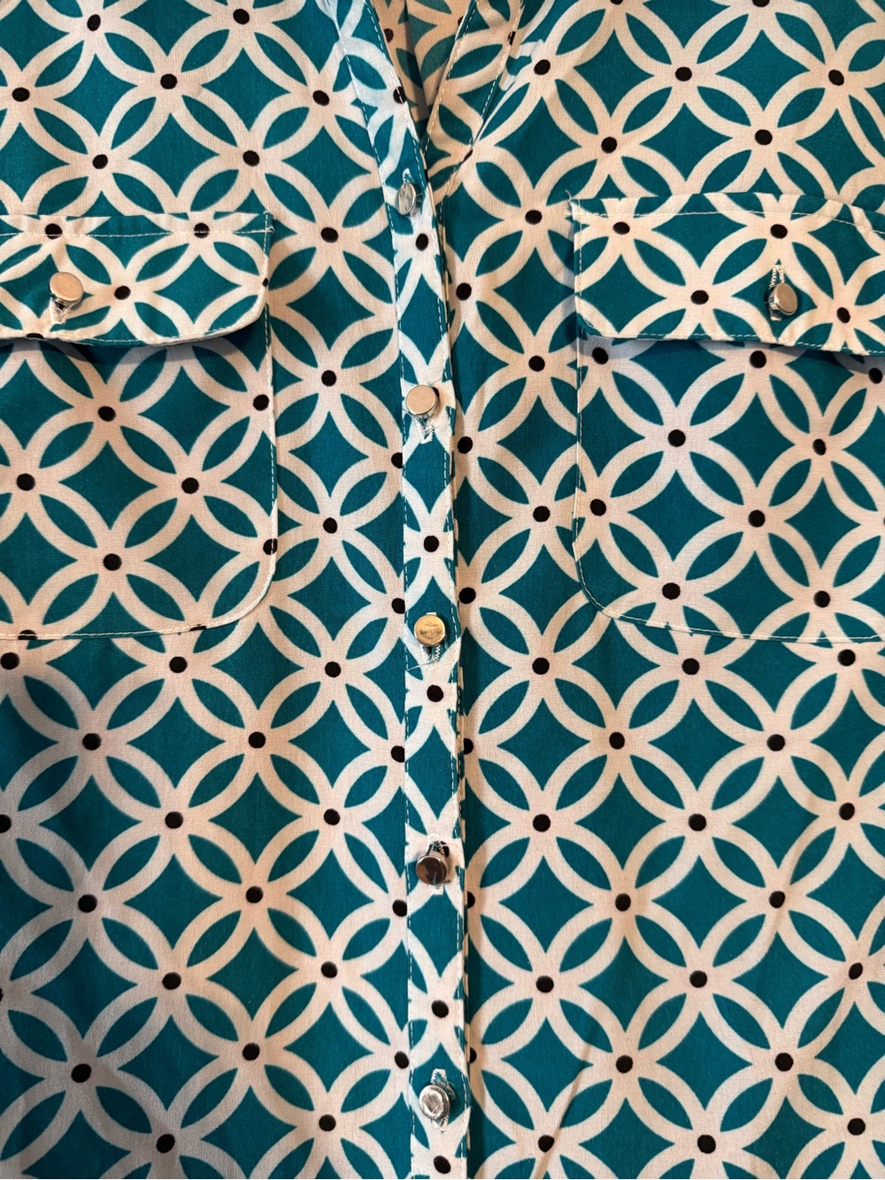 Notations Teal and White Geometric Blouse - Picture 4 of 4